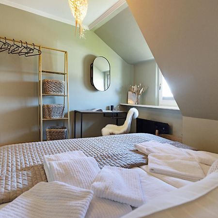 Hideaway Apartment List Bagian luar foto